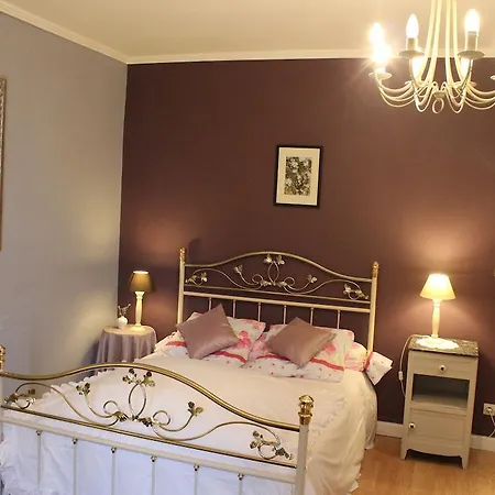 Frühstückspension Chambres D'hotes Au Vieux Pressoir Caussens